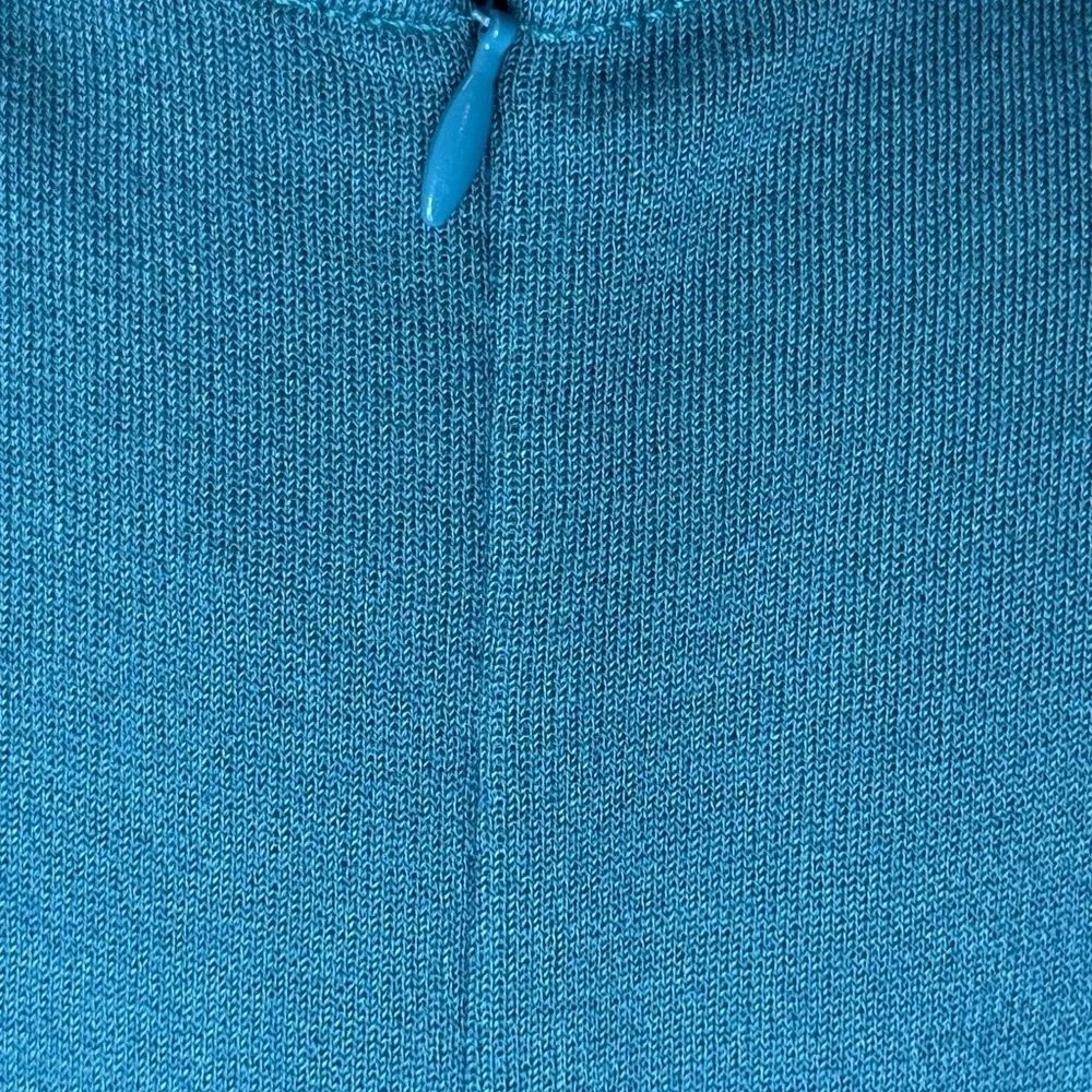 St. John Blue Knit Sleeveless Sheath Dress Size 6 Classic Elegant Workwear - Picture 4 of 8